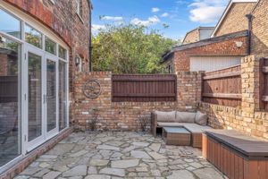 Photo 16- click for photo gallery